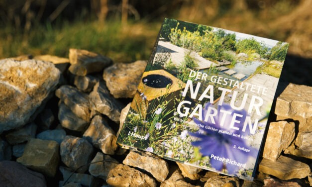 Der gestaltete Naturgarten – kurz durchgeharkt